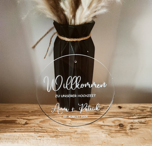 Willkommen zu unserer Hochzeit | Schild aus Acryl | personalisiertes Türschild | Acrylglasscheibe | Türkranz | Rund | Geschenkidee